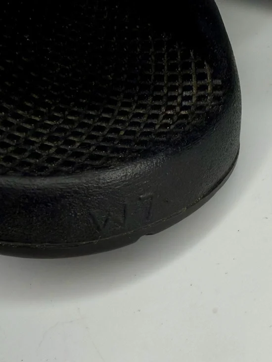 Chaco Women's Classic Black Outdoor Hiking Strappy Sandal Size 7 - Picture 10 of 12